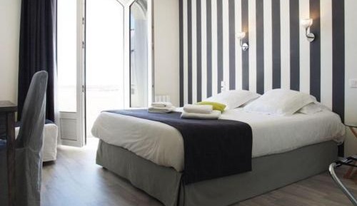 Standard Double Room with Sea View