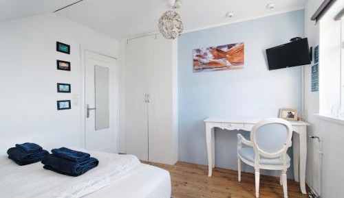 Double or Twin Room with Shared Bathroom