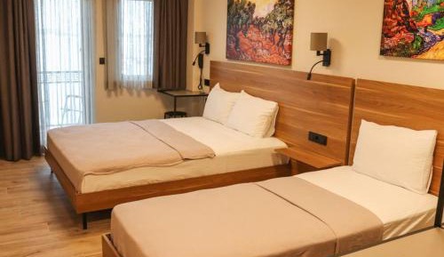 Standard Triple Room with Sea View
