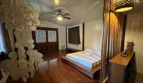 One-Bedroom Bungalow