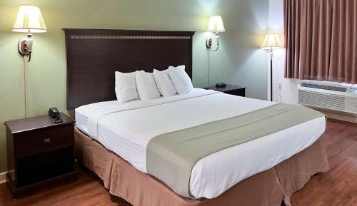 King Room - Non-Smoking