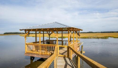 Five-Bedroom Holiday Home