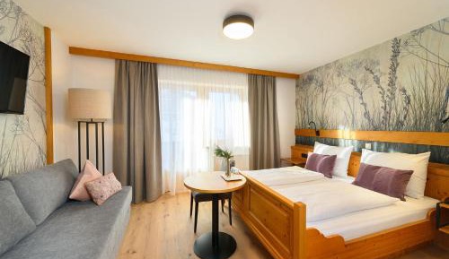 Double or Twin Room with Balcony