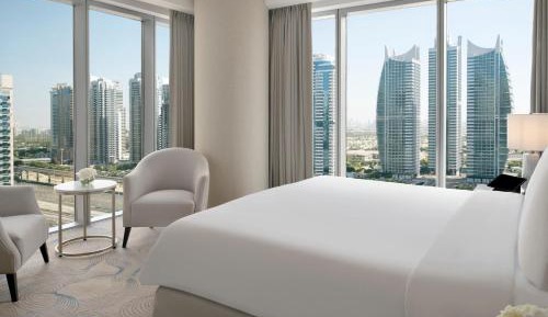 Premier City View Suite, King Bed, Sofa Bed, Club lounge access with Breakfast, Lunch & Dinner, 4PM Late checkout, Including direct access to Dubai Marina Mall & Marina Walk