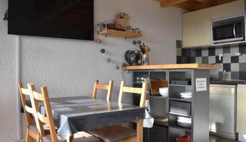 Apartment (4 Adults)