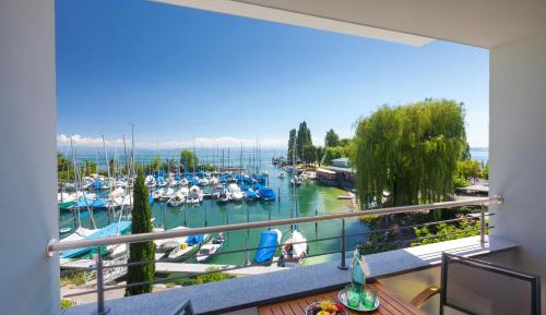Standard Double Room with Balcony  and Lake View