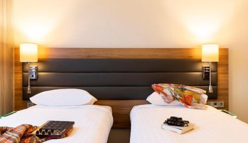 Moxy Twin Sleeper