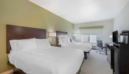 Queen Room with Two Queen Beds - Communication Assistance