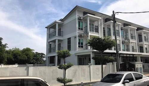 Six-Bedroom House