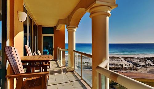 Two-Bedroom Apartment with Ocean View