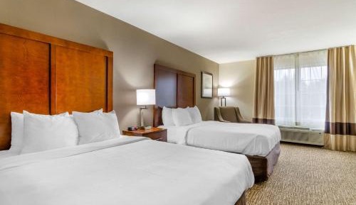 Queen Room with Two Queen Beds - Non-Smoking