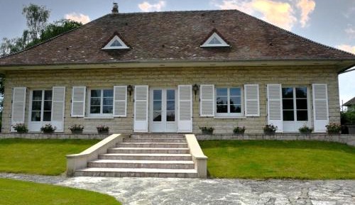 Holiday Home (6 Adults)