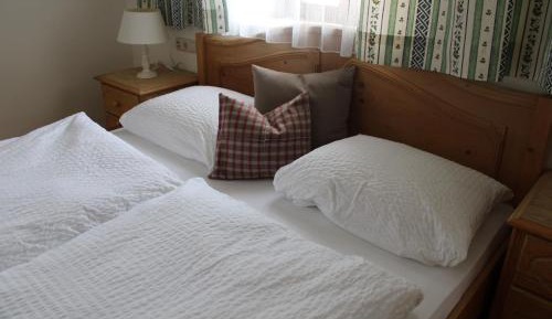 Family Room with Mountain View