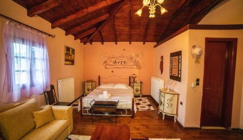 Triple Room with Mountain View