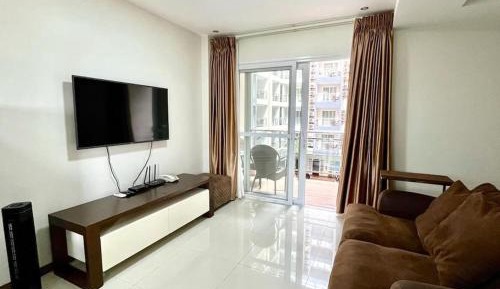 Studio with Pool View