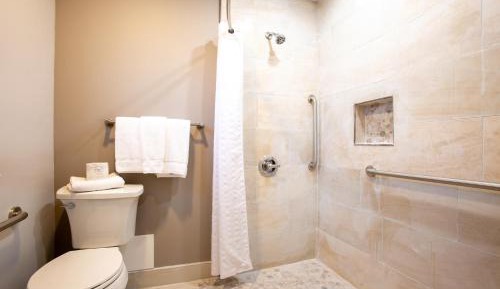 King Room with Roll-in Shower - Disability Access - Non-Smoking
