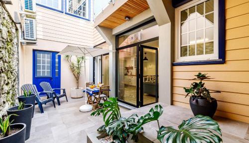 Superior One-Bedroom Apartment