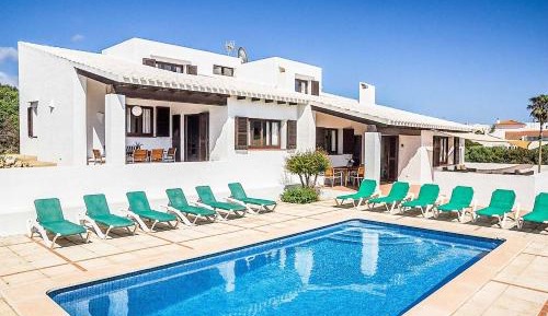 Six-Bedroom Villa 