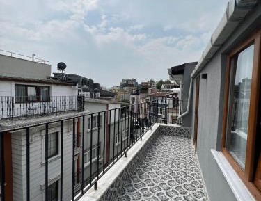 Junior Suite with Balcony