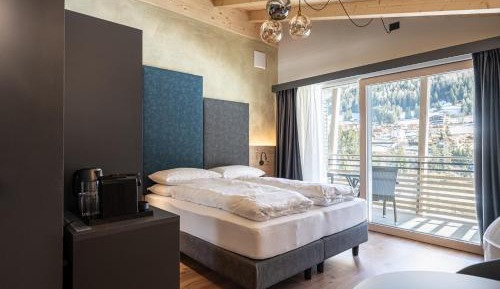Junior Suite with Balcony