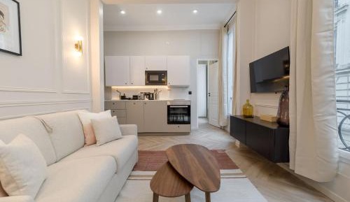One-Bedroom Superior Apartment