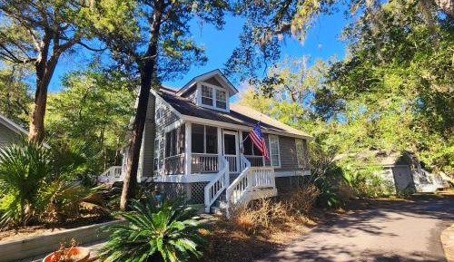 Three-Bedroom Holiday Home 