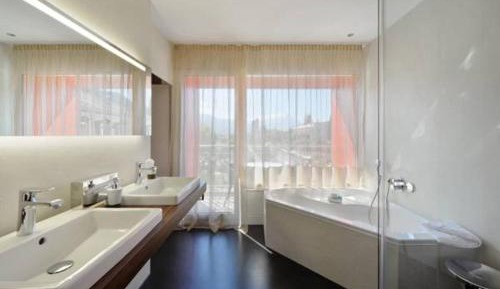 Panoramic Junior Suite with Balcony