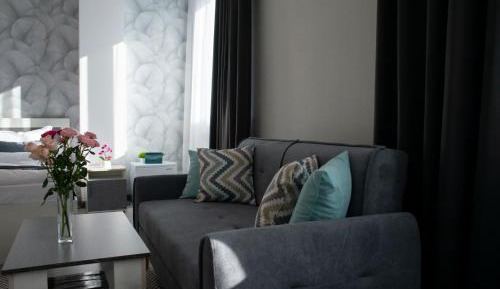 King Studio with Sofa Bed