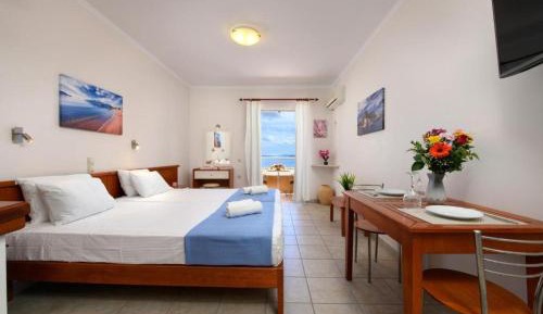 Studio with Sea View