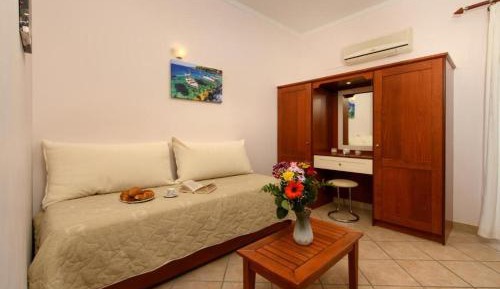 Studio with Sea View