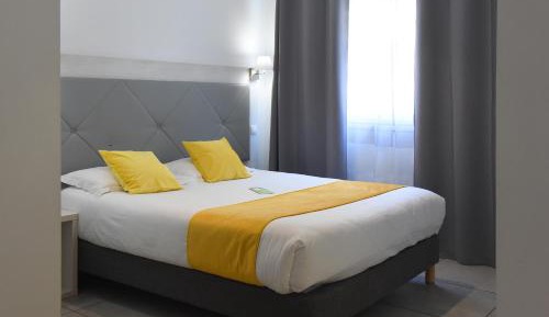 Double Room with Courtyard View