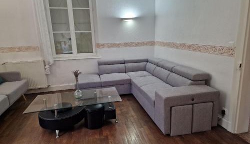 Holiday Home (10 Adults)