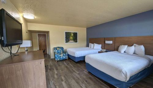 Double Room with Two Double Beds - Non-Smoking