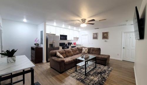 Queen Room with Shared Bathroom