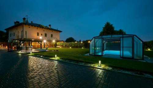 Three-Bedroom Holiday Home 