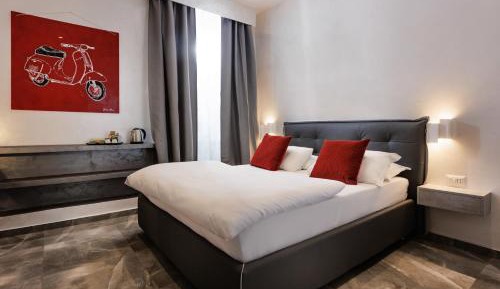 Queen Room
