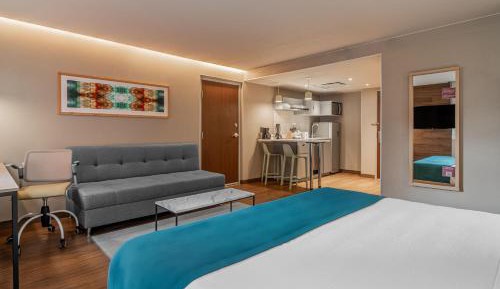 King Suite with Sofa Bed