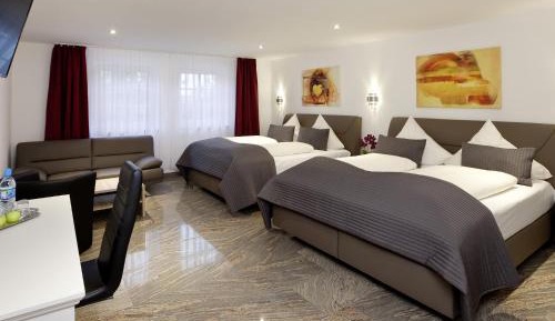 Superior Quadruple Room (Annex)
