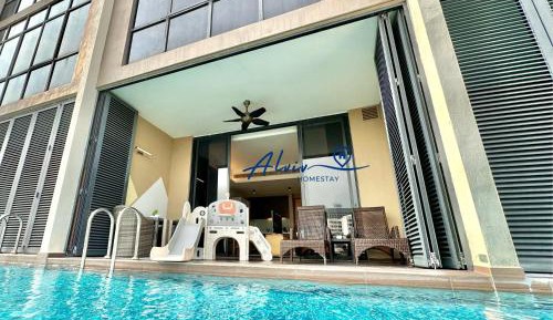 King Suite with Pool View