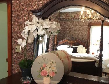 Double Room with Private External Bathroom