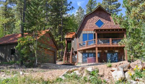 Four-Bedroom Holiday Home