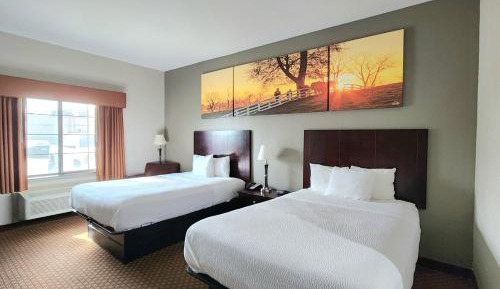 Queen Room with Two Queen Beds - Non-Smoking