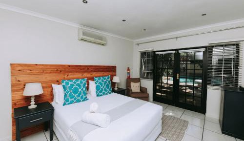Standard Queen Room