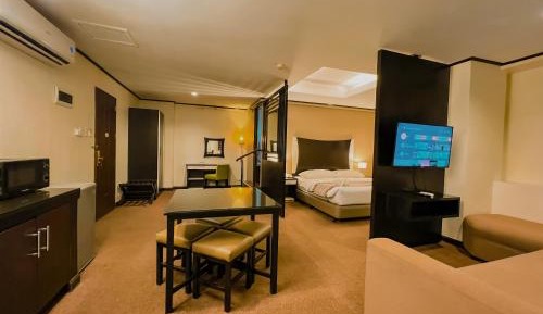 Executive Suite