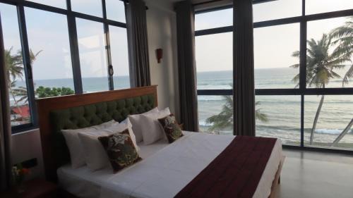 Family Room with Sea View