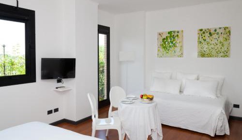 Junior Suite with Hill View (3 Adults)