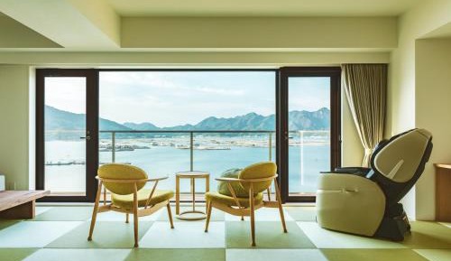 Special Twin Room (with shower and bathtub)