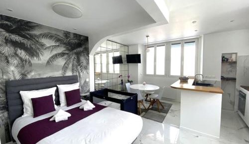 Studio Apartment