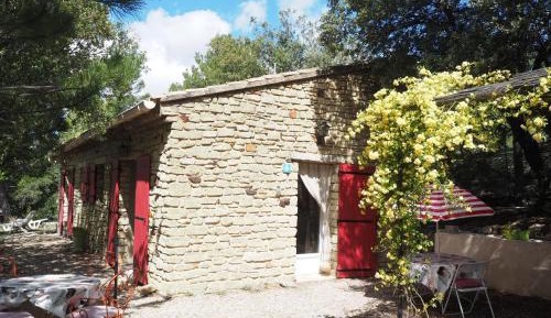 One-Bedroom Holiday Home