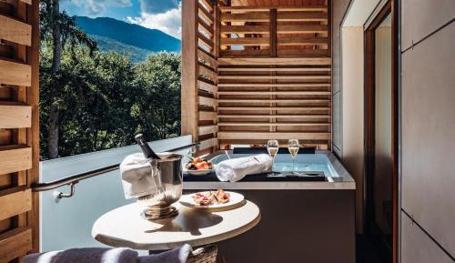 Suite with Spa Bath